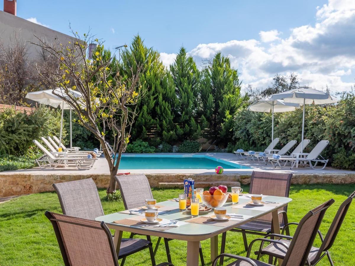 Villa Lucas Melidhónion Buitenkant foto
