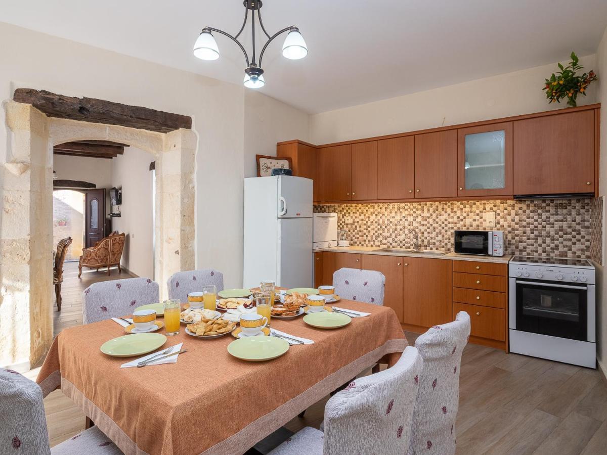 Villa Lucas Melidhónion Buitenkant foto
